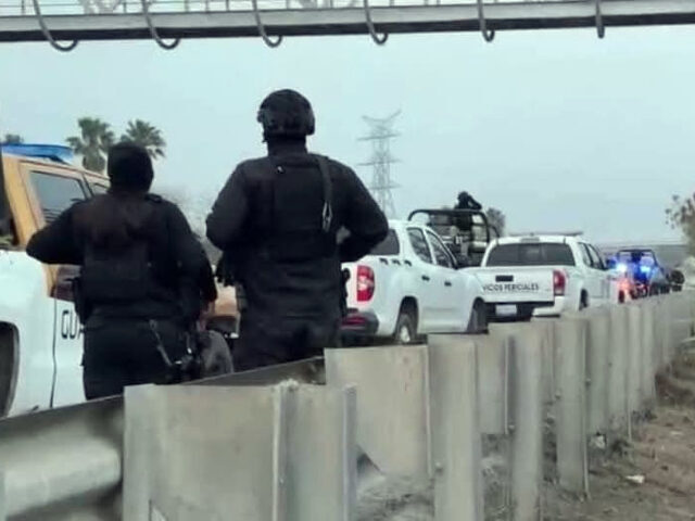 Mexican authorities respond to the scene of a cartel shootout, after the fact. (Credit: Br